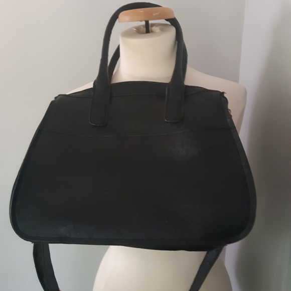 London Fog Shoulders/ hand bag - Picture 10 of 10